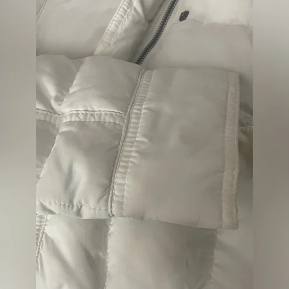 Jennifer body cream white  Puffer Jacket hollister vintage rare gap hoodie - Picture 10 of 15